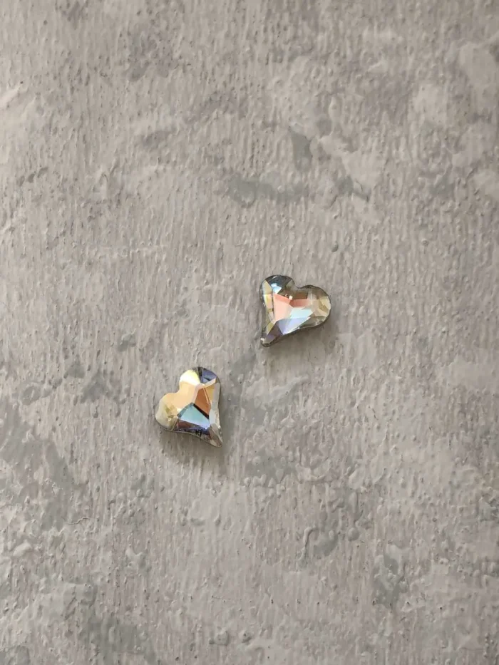 استیکر برجسته ناخن راسا طرح قلب رنگی سفید