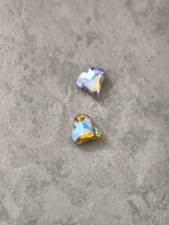 استیکر برجسته ناخن راسا طرح قلب رنگی شیشه ای