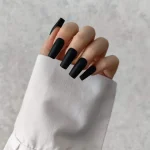 ناخن مصنوعی رنگی ساده راسا رنگ مشکی فرم مربع