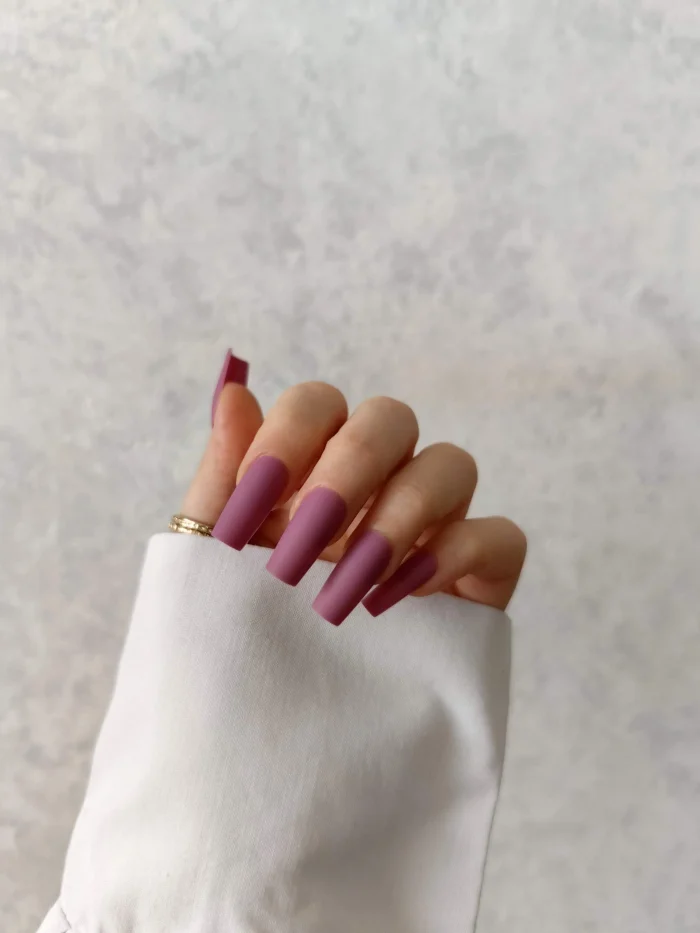 ناخن مصنوعی رنگی ساده راسا رنگ بنفش فرم مربع