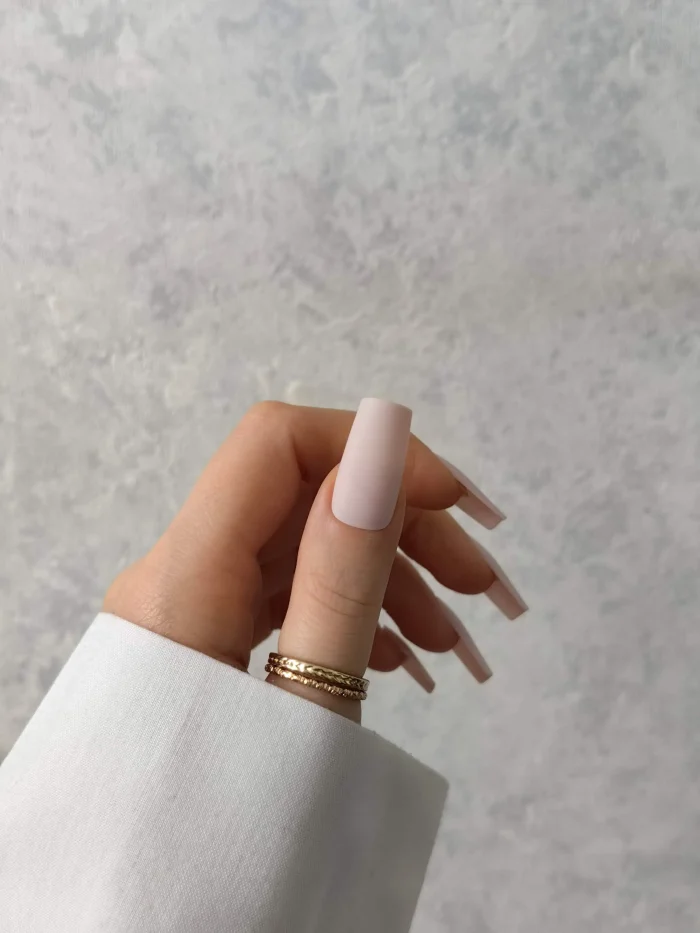 ناخن مصنوعی رنگی ساده راسا رنگ پوست پیازی روشن فرم