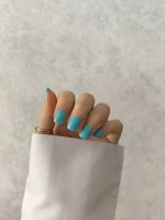 ناخن مصنوعی رنگی ساده راسا رنگ آبی پاستیلی فرم مربع گرد کوتاه