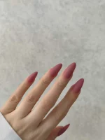ناخن مصنوعی رنگی ساده راسا رنگ کالباسی تیره فرم بادامی مات