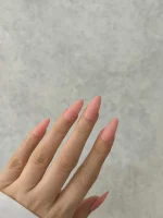 ناخن مصنوعی رنگی ساده راسا رنگ صورتی فرم بادامی مات