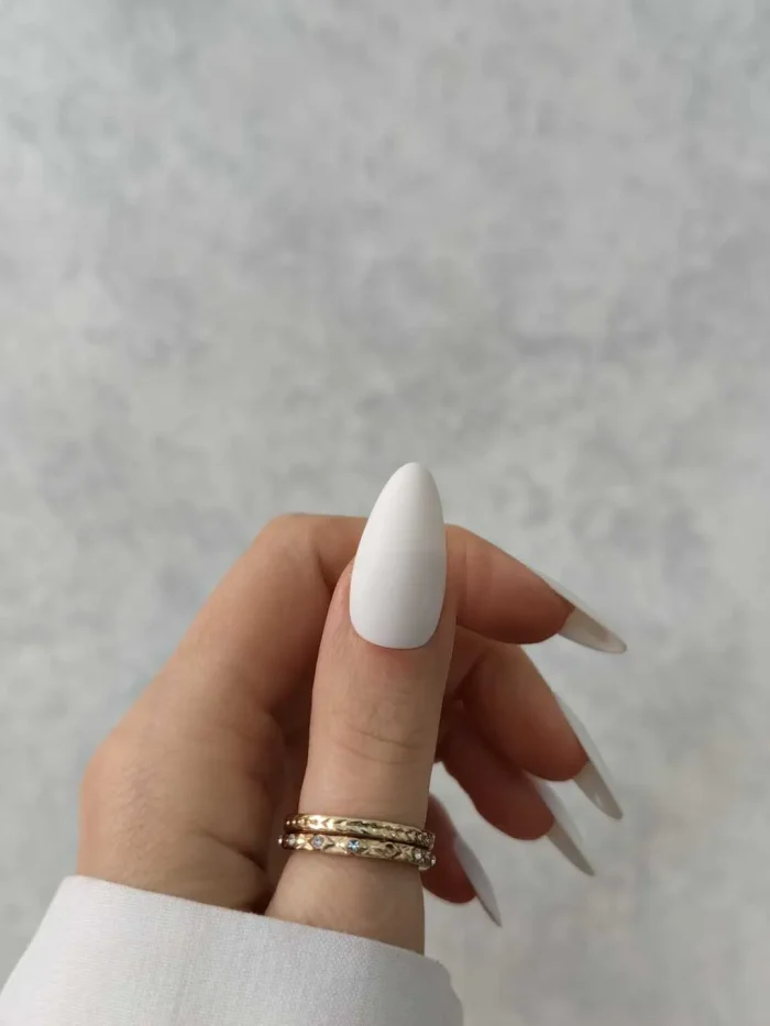 ناخن مصنوعی رنگی ساده راسا رنگ سفید فرم بادامی مات