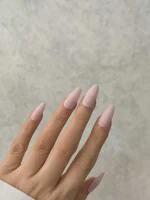 ناخن مصنوعی رنگی ساده راسا رنگ صورتی کرم بیس نود فرم بادامی مات