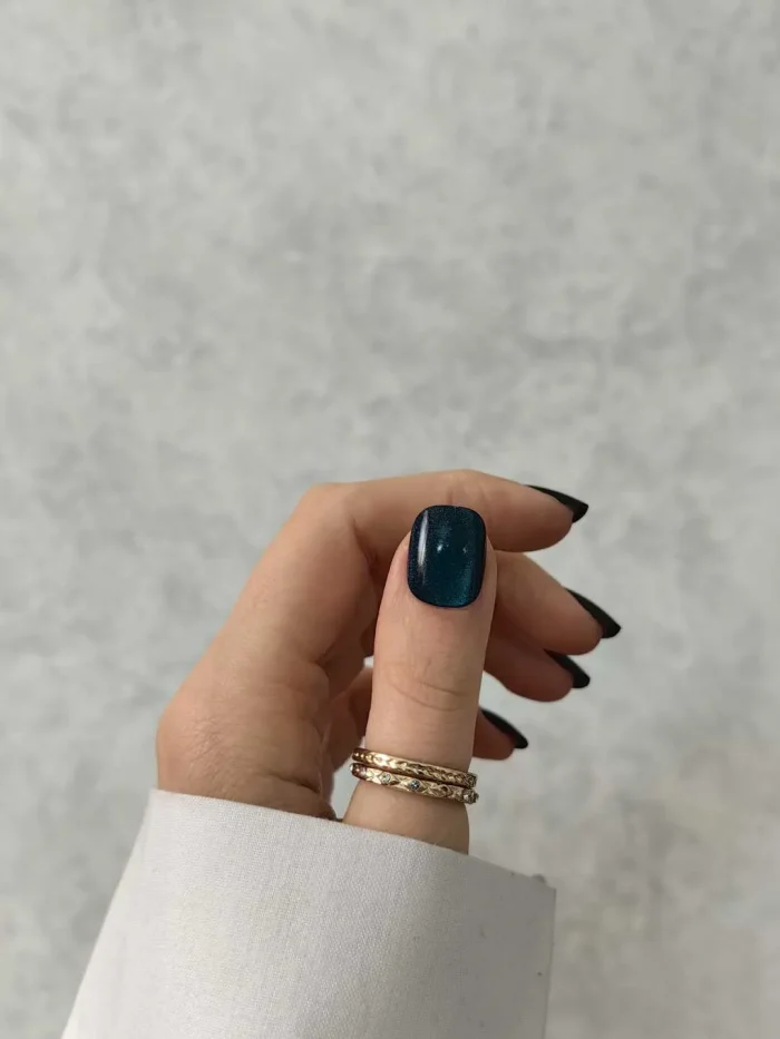 ناخن مصنوعی راسا مدل مشکی کهکشانی فرم مربع گرد کوتاه