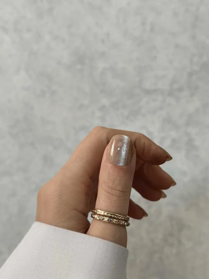 ناخن مصنوعی راسا مدل کرم زرد نقره ای کهکشانی فرم مربع گرد کوتاه کد RSK1015