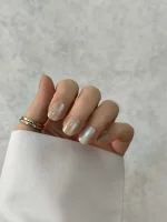 ناخن مصنوعی راسا مدل کرم زرد نقره ای کهکشانی فرم مربع گرد کوتاه کد RSK1015