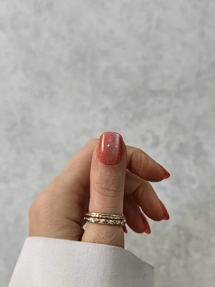 ناخن مصنوعی راسا مدل قرمز نقره ای کهکشانی فرم مربع گرد کوتاه کد RSK1014