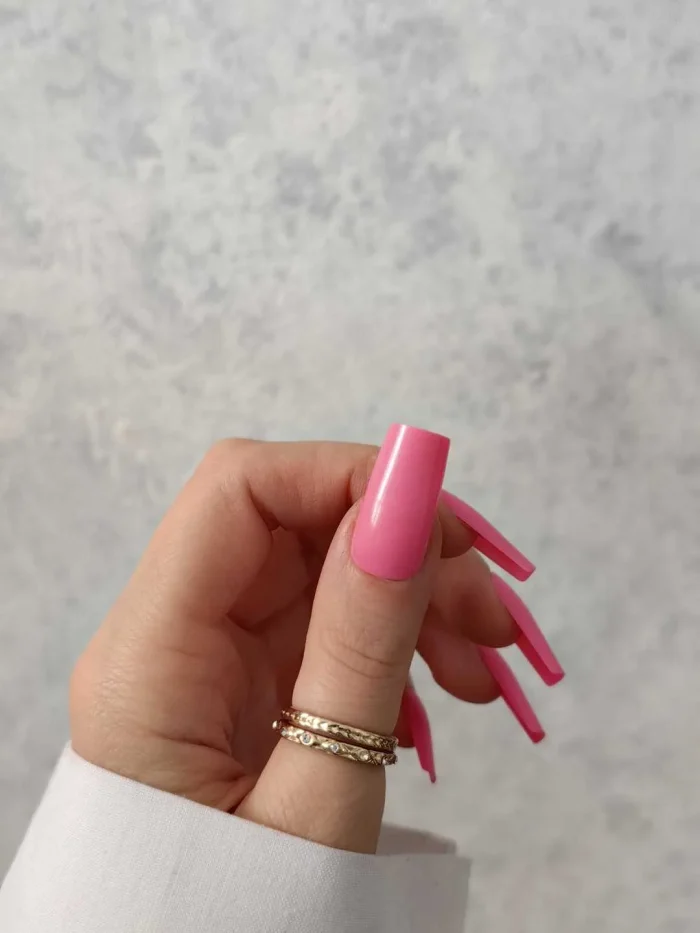 ناخن مصنوعی رنگی ساده راسا رنگ صورتی پاستیلی فرم مربع براق