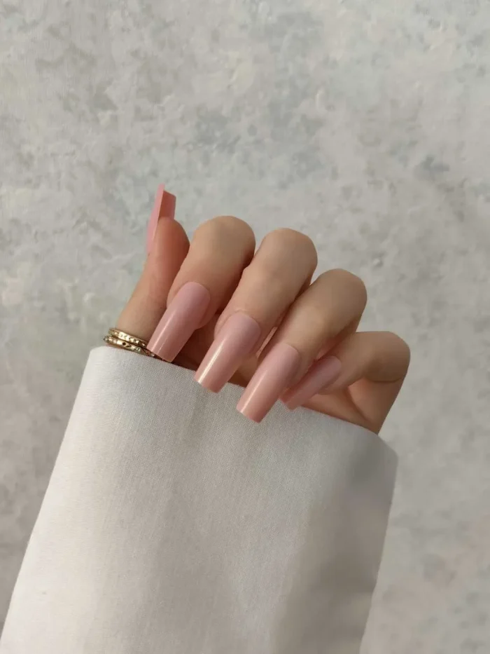 ناخن مصنوعی رنگی ساده راسا رنگ صورتی کالباسی رنگ ناخن فرم مربع براق