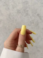ناخن مصنوعی رنگی ساده راسا رنگ زرد پاستیلی فرم مربع براق