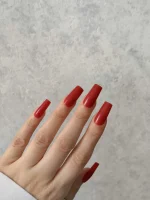 ناخن مصنوعی رنگی ساده راسا رنگ قرمز فرم مربع براق
