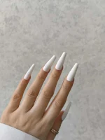 ناخن مصنوعی رنگی ساده راسا رنگ سفید گلدانی بلند مات