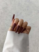 ناخن مصنوعی رنگی ساده راسا رنگ زرشکی گلدانی بلند مات