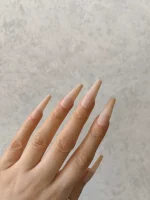 ناخن مصنوعی رنگی ساده راسا رنگ صورتی کرم گلدانی بلند مات