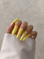 ناخن مصنوعی رنگی ساده راسا رنگ زرد پاستیلی گلدانی بلند براق