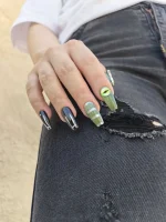 ناخن مصنوعی راسا رنگ سبز و مشکی طرح مار و چشم RSR1291