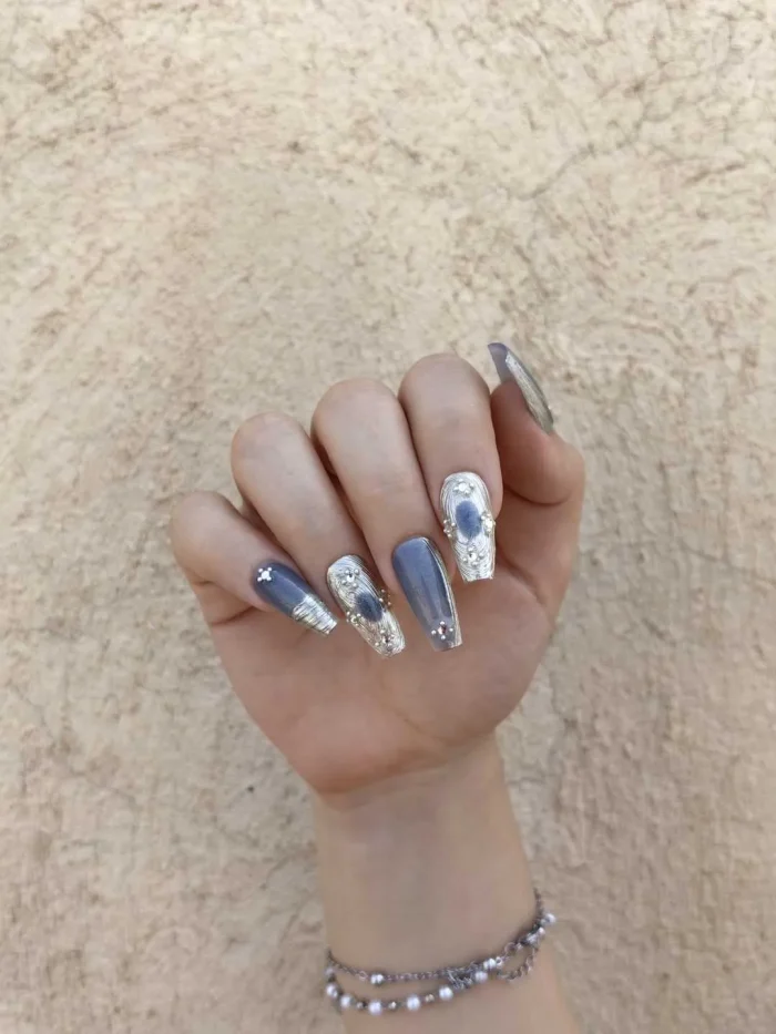 ناخن مصنوعی راسا رنگ آبی طوسی طرح آیس و متالیک RSR1435