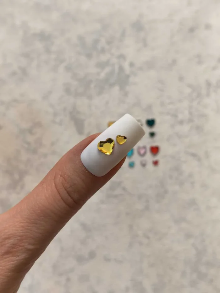 استیکر برجسته ناخن راسا طرح قلب کریستالی رنگی