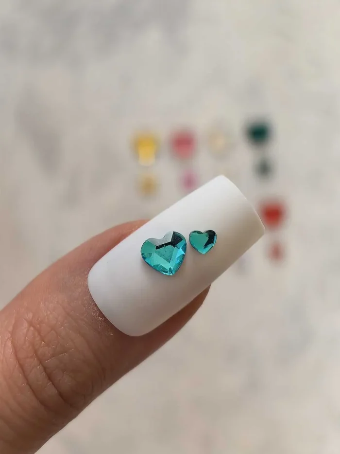 استیکر برجسته ناخن راسا طرح قلب کریستالی رنگی