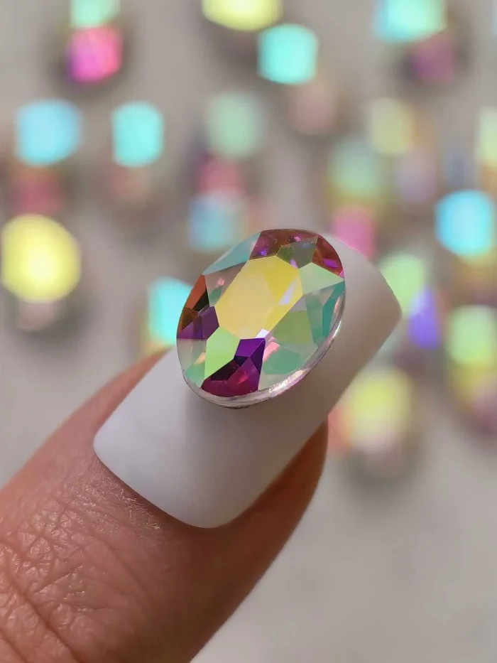 استیکر برجسته ناخن راسا طرح بیضی کریستالی هفت رنگ بزرگ