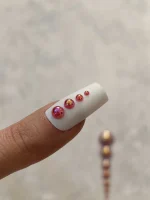 استیکر برجسته ناخن راسا طرح نگین قرمز بسته 7 عددی