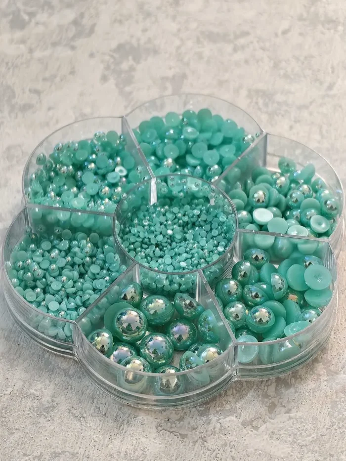 استیکر برجسته ناخن راسا طرح نگین سبز بسته 7 عددی