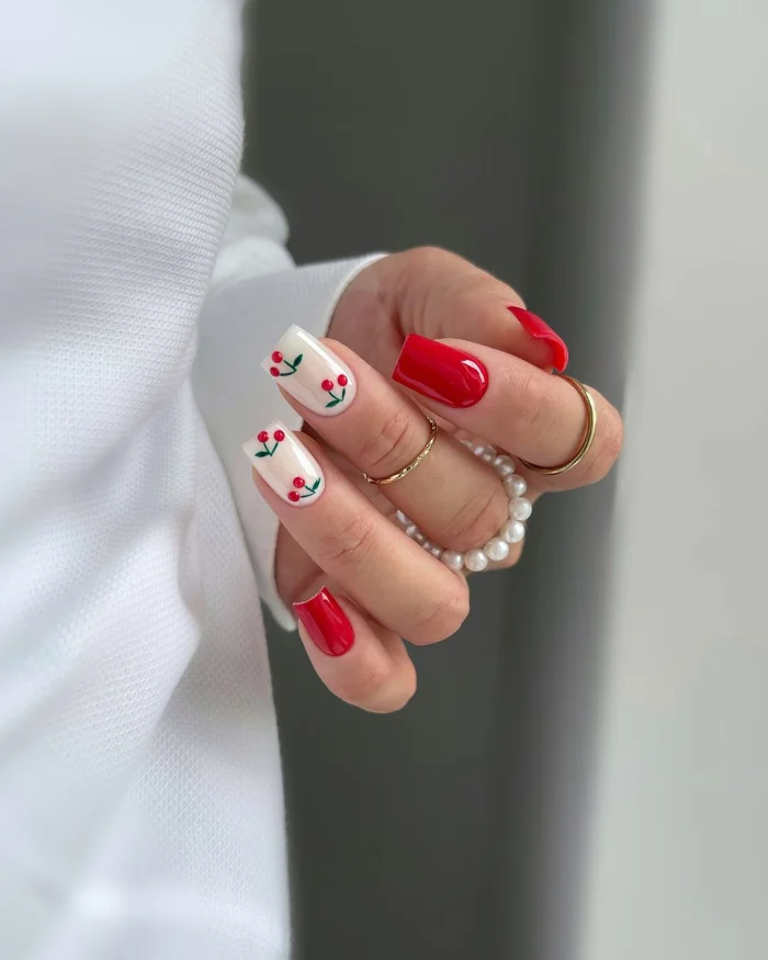 ناخن مصنوعی راسا طرح آلبالو رنگ قرمز فرم مربع