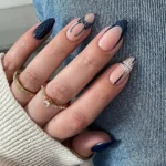 ناخن مصنوعی زمستانی طرح پاپیون و برف و فرنچ برجسته