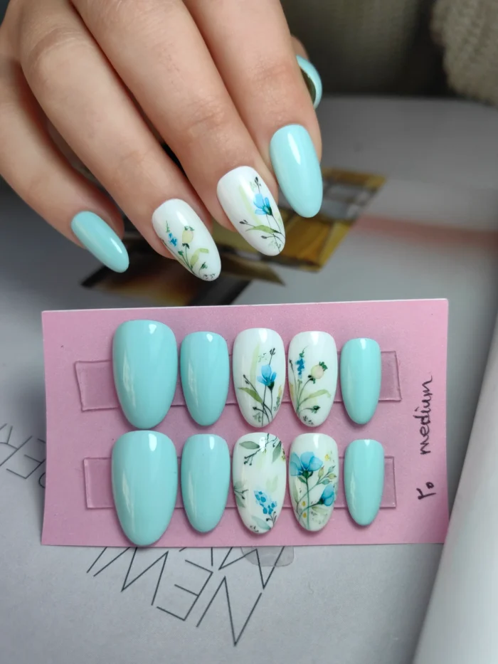 ناخن مصنوعی ژله ای کوتاه راسا طرح گل آبرنگی رنگ آبی پاستیلی