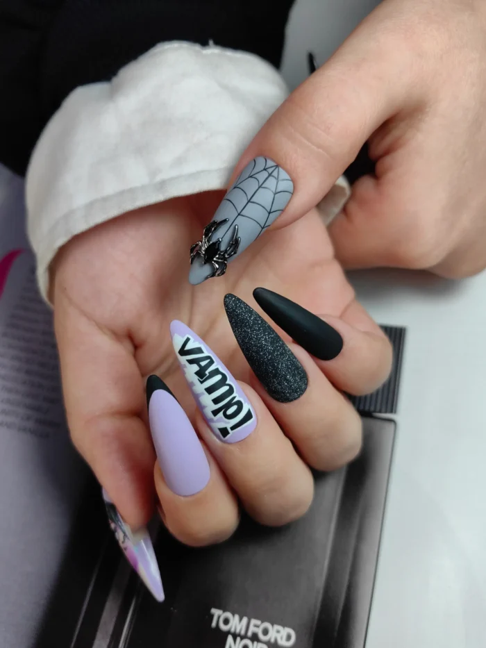 ناخن مصنوعی راسا طرح دختر و عنکبوت رنگ بنفش یاسی مشکی