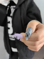 ناخن مصنوعی راسا طرح دختر و عنکبوت رنگ بنفش یاسی مشکی