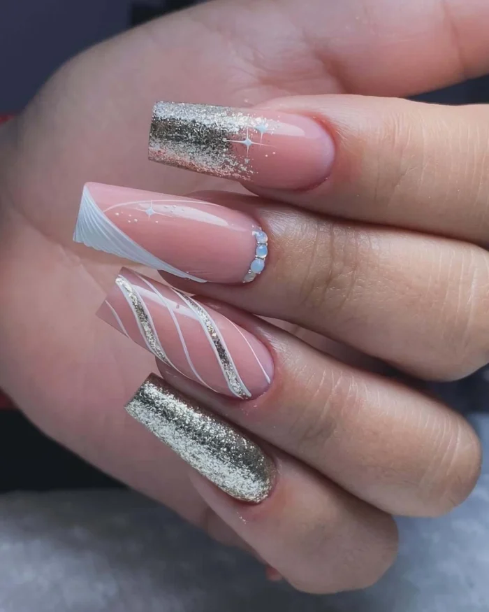 ناخن مصنوعی راسا مناسب عروس رنگ نقره ای