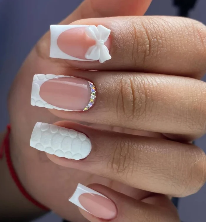 ناخن مصنوعی راسا مناسب عروس طرح فرنچ و پاپیون نگین دار