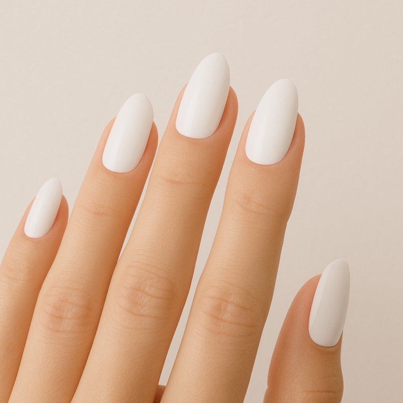 ناخن مصنوعی سفید