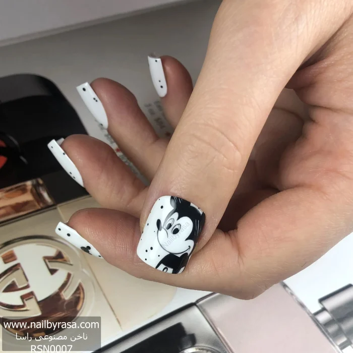 ناخن مصنوعی راسا با مواد کاشت