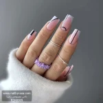 عکس ناخن مصنوعی طرح فرنچ هندسی و خطی مدرن رنگ سفید و مشکی فرم مربعی بلند مدل RSN0009 برند راسا