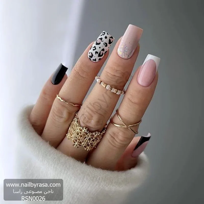 عکس ناخن مصنوعی طرح میکس و مچ پلنگی و مشکی و فرنچ سفید با شاین نقره ای فرم مربعی بلند مدل RSN0026 برند راسا