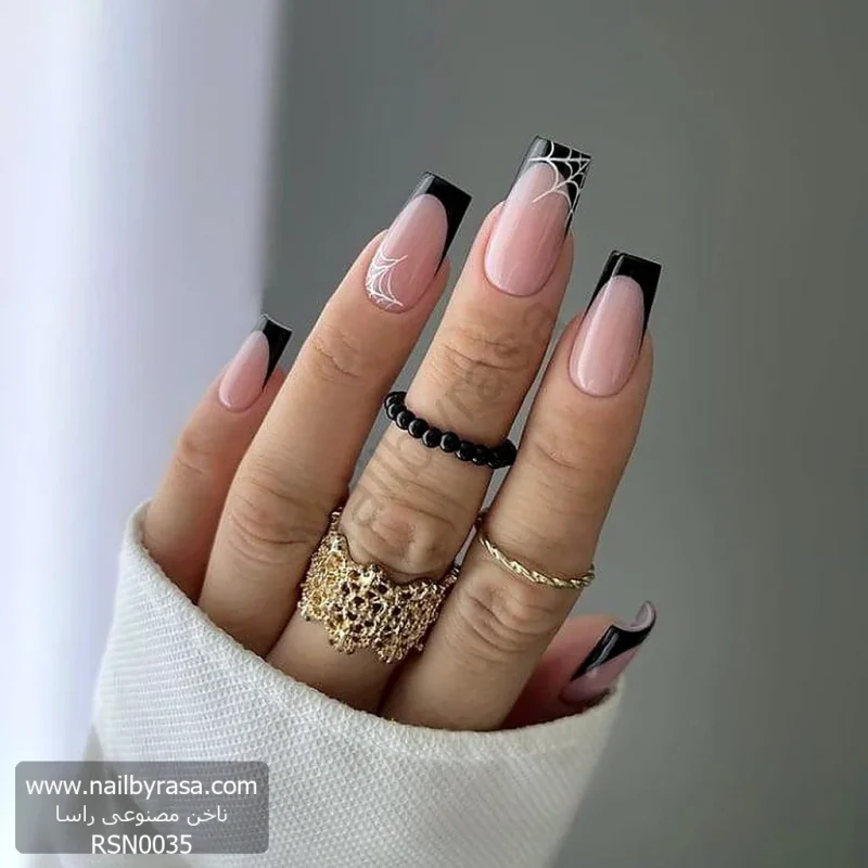 عکس ناخن مصنوعی طرح فرنچ مشکی با دیزاین تار عنکبوت سفید ظریف براق فرم مربعی بلند مدل RSN0035 برند راسا