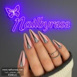 ناخن مصنوعی راسا مدل مشکی خط وسط ناخن