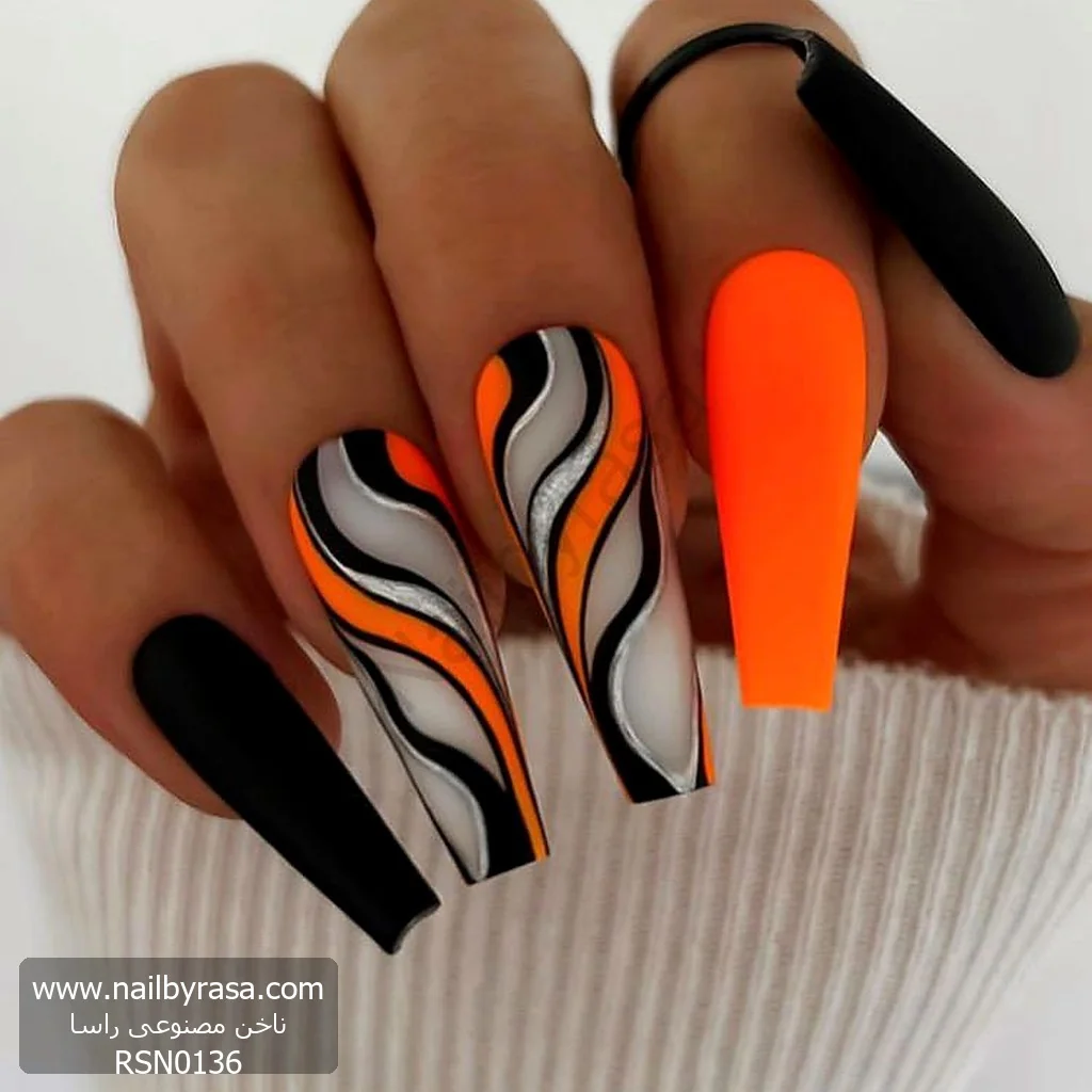 RSN0136-1 ناخن مصنوعی راسا مدل مشکی نارنجی خطی