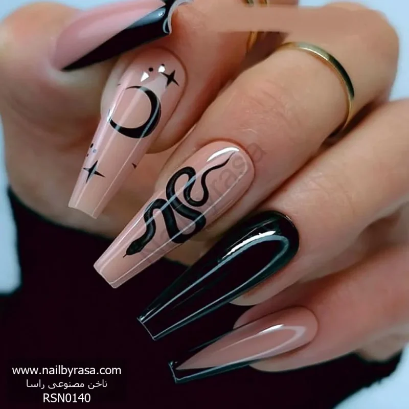 ناخن مصنوعی راسا مدل مشکی طرح مار