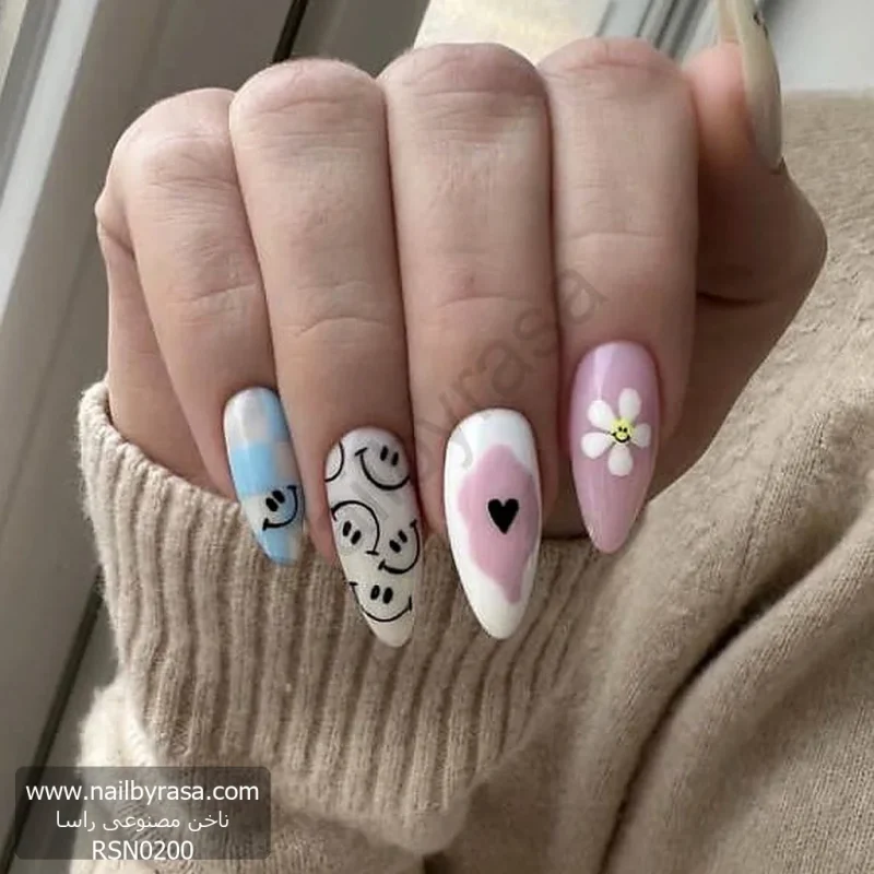 ناخن مصنوعی راسا مدل مینیمال طرح اسمایل و گل