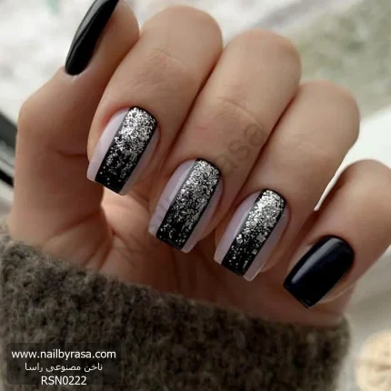 ناخن مصنوعی راسا مدل مشکی شیری شاین دار