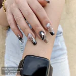 ناخن مصنوعی راسا مشکی طرح گل و ستاره نگین دار