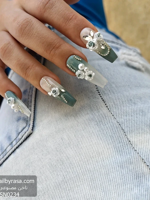 ناخن مصنوعی برجسته راسا طرح بیبی بومر شیری سبز طرح گل و نگین کد RSR1066