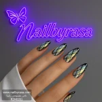 ناخن مصنوعی فرنچ مشکی راسا مدل کروم طرح بال مگسی