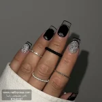 ناخن مصنوعی راسا طرح فرنچ شیشه ای رنگ مشکی نقره ای